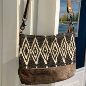 Myra crossbody bag